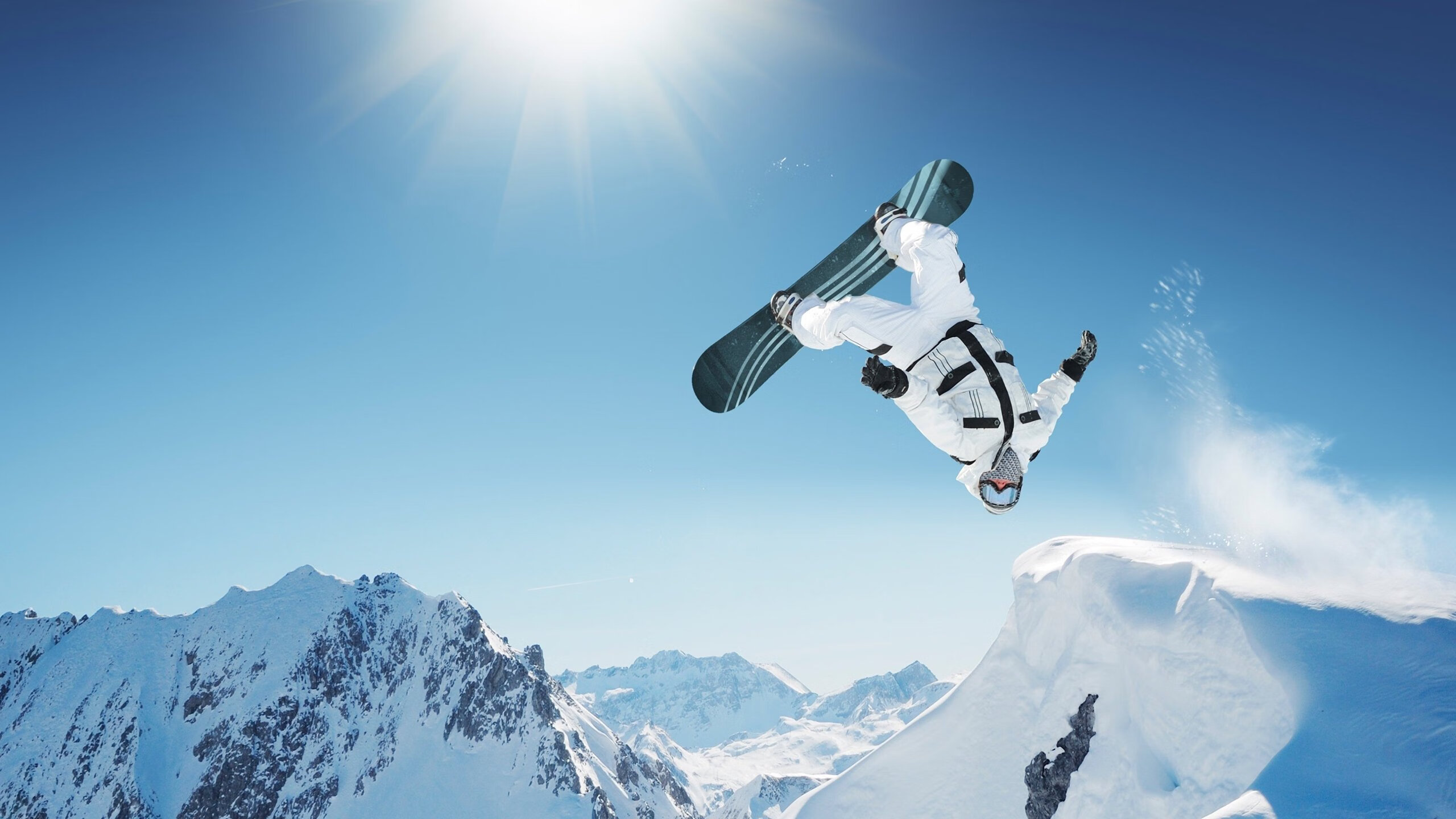 德甲激烈拼杀，比分2-1，关键扑救挽救败局，传球成功率90%，控球率64%